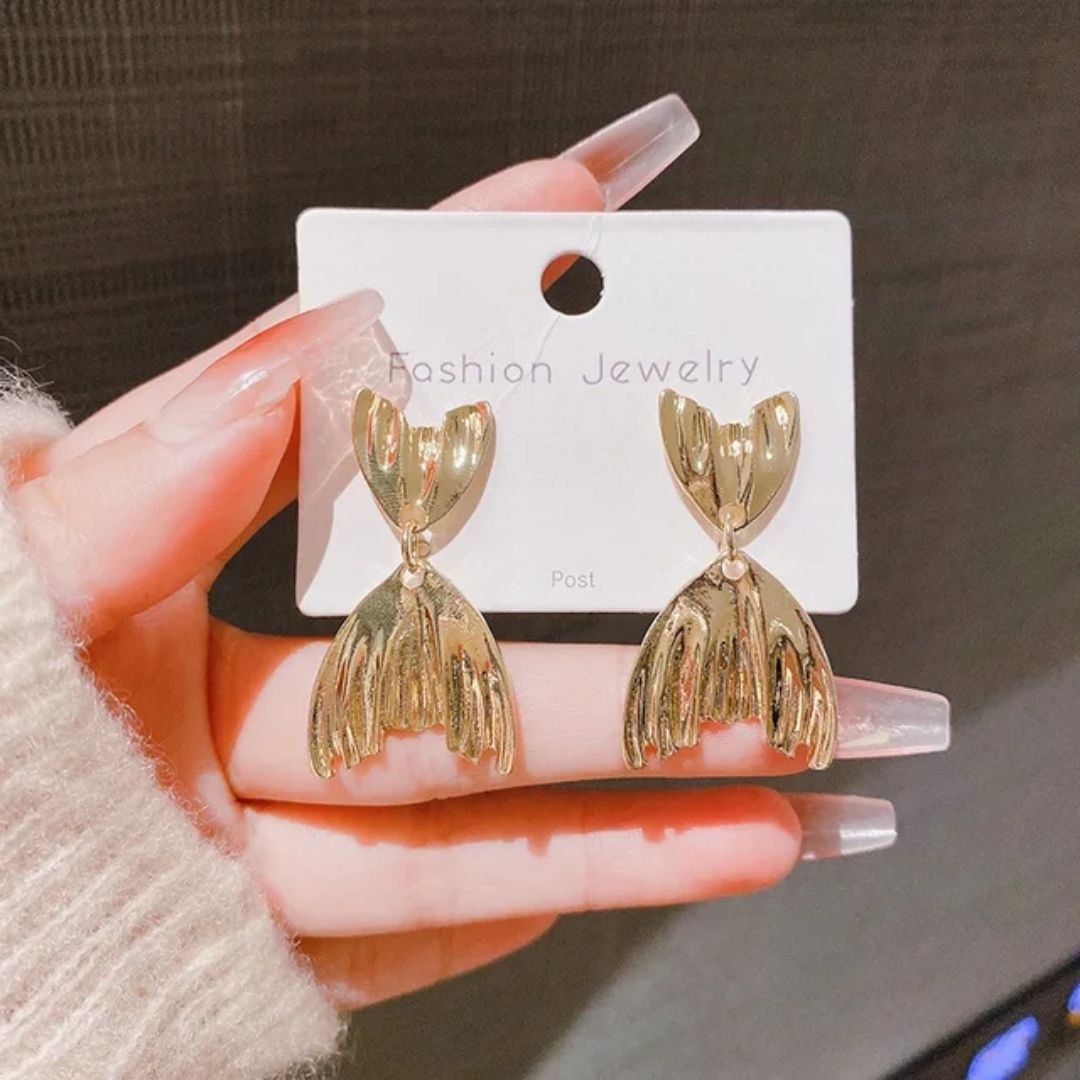 Aqualina Stud Earring