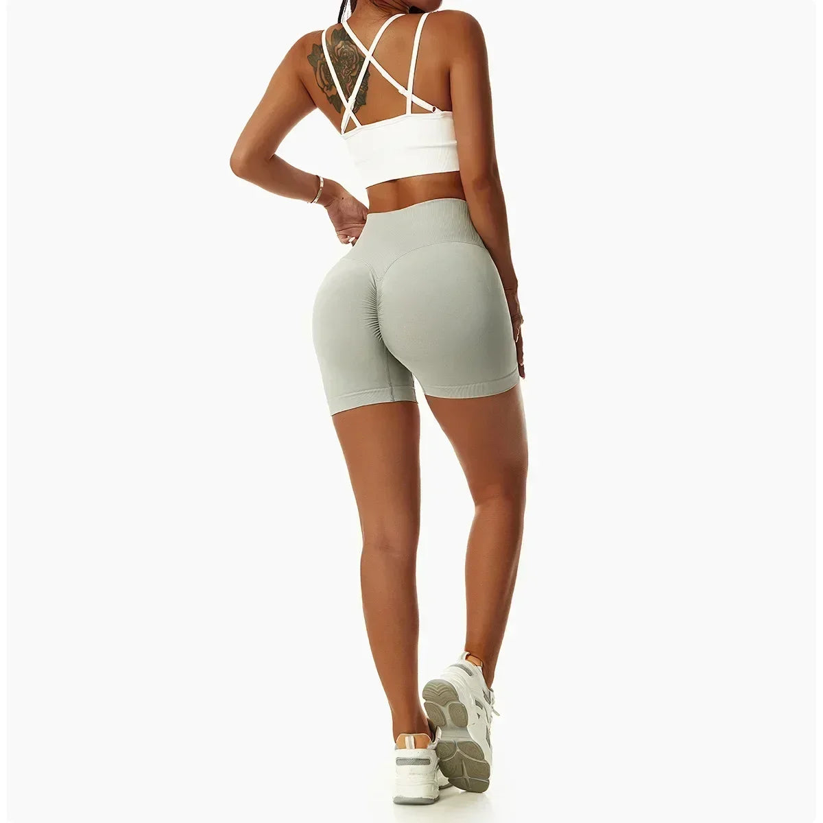 Women's fitness shorts  high-waisted buttock-lifting  tight  quick-drying  sporty yoga three-quarter shorts