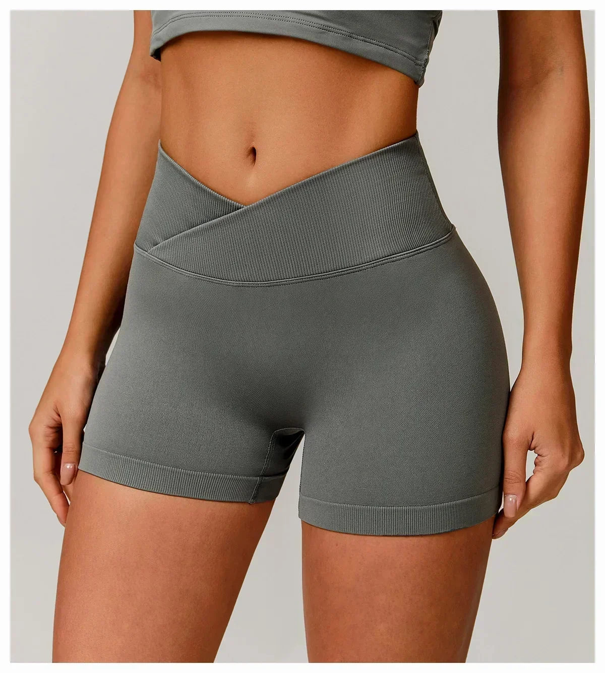 Women's fitness shorts  high-waisted buttock-lifting  tight  quick-drying  sporty yoga three-quarter shorts