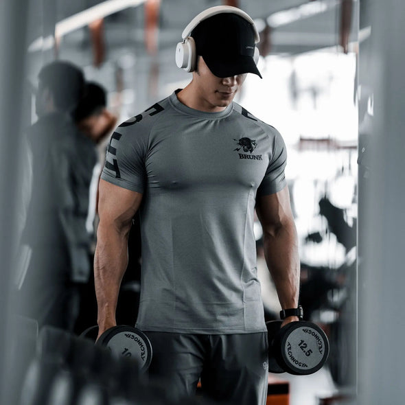 Fitness Sports Men T Shirt Training Muscle Breathable Tops Gym Exercise Short Sleeve Men Clothing 2025 Summer Quick Drying Tees