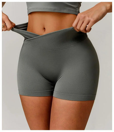 Women's fitness shorts  high-waisted buttock-lifting  tight  quick-drying  sporty yoga three-quarter shorts