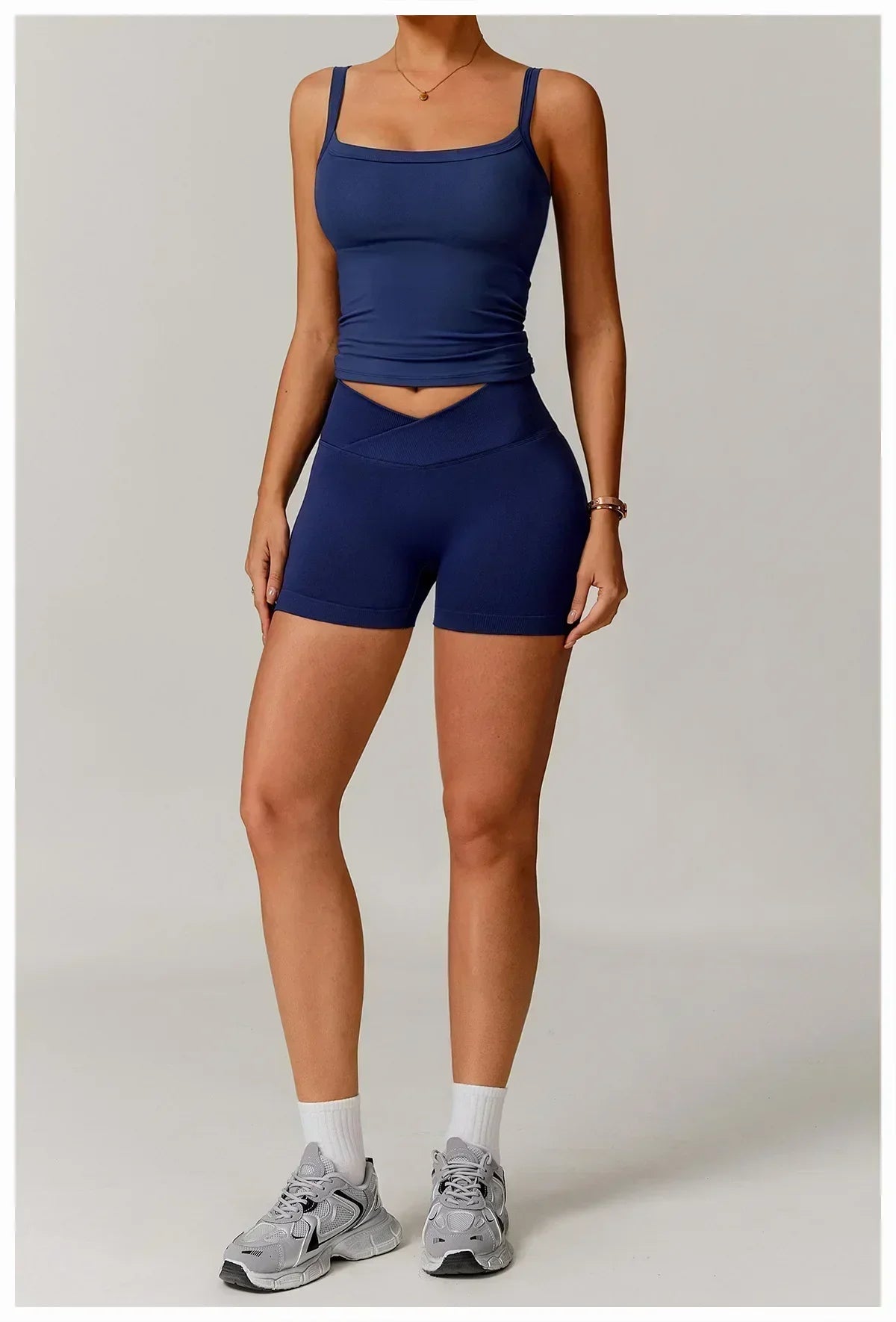 Women's fitness shorts  high-waisted buttock-lifting  tight  quick-drying  sporty yoga three-quarter shorts